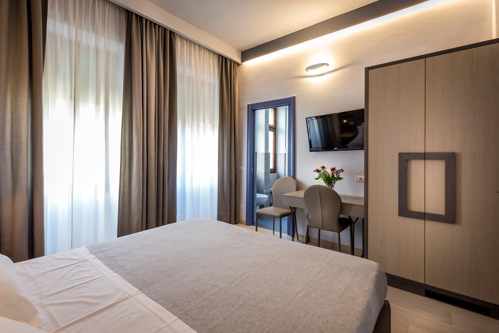 Blu Notte Guest House Florence Exterior photo